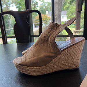 Universal Thread wedge heels